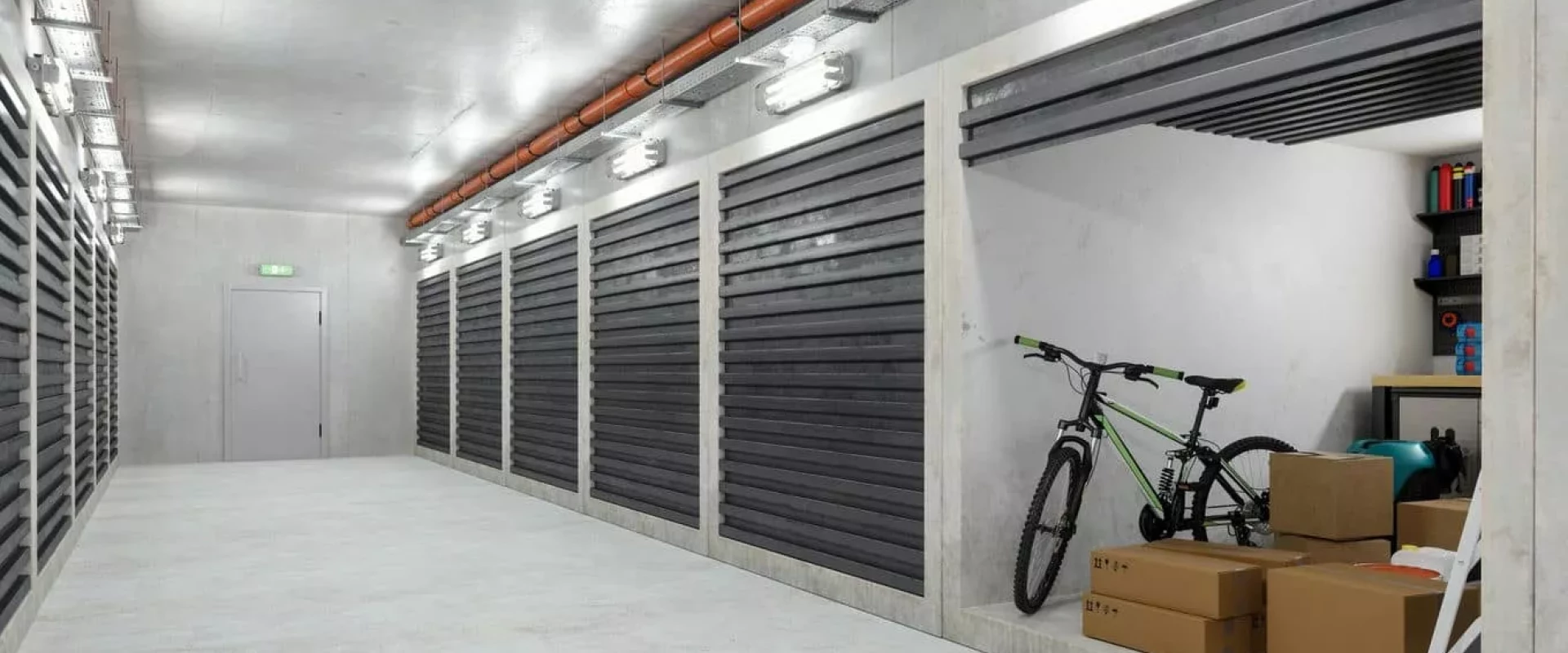 Monitorowane magazyny mebli – bezpieczeństwo w Krakowie