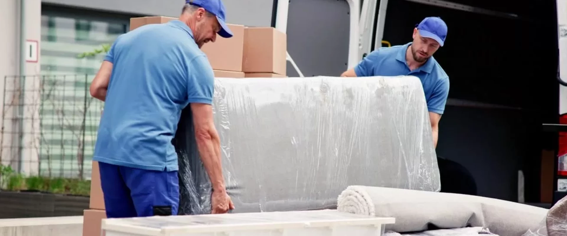 Rola terminowości w branży przeprowadzek – jak krakowskie firmy dbają o czas swoich klientów?